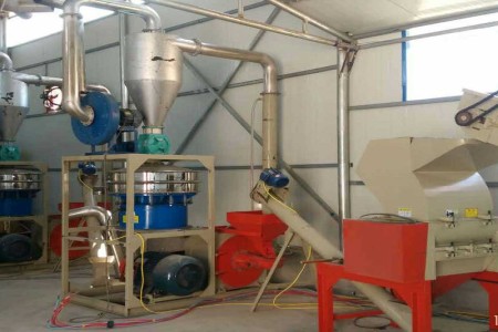 鼎硕机械可为用户量身定做各种规格型号的电路